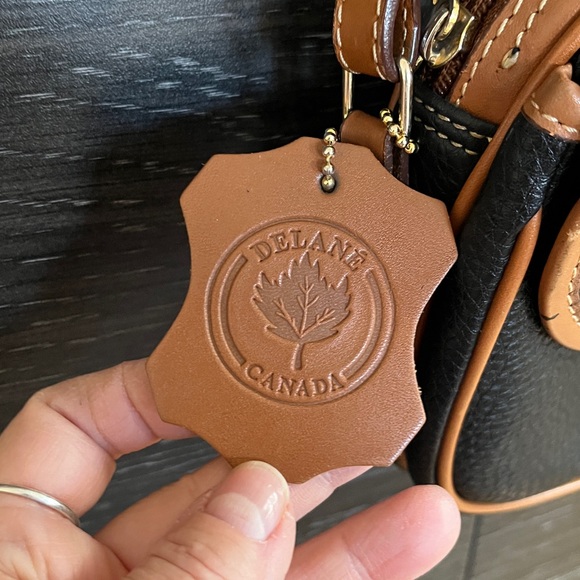 EUC  Delane Canada Pebbled Leather Black & Caramel Leather Crossbody Bag - Picture 3 of 13